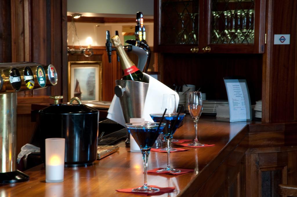 The Mariner Hotel Aberdeen Bagian luar foto
