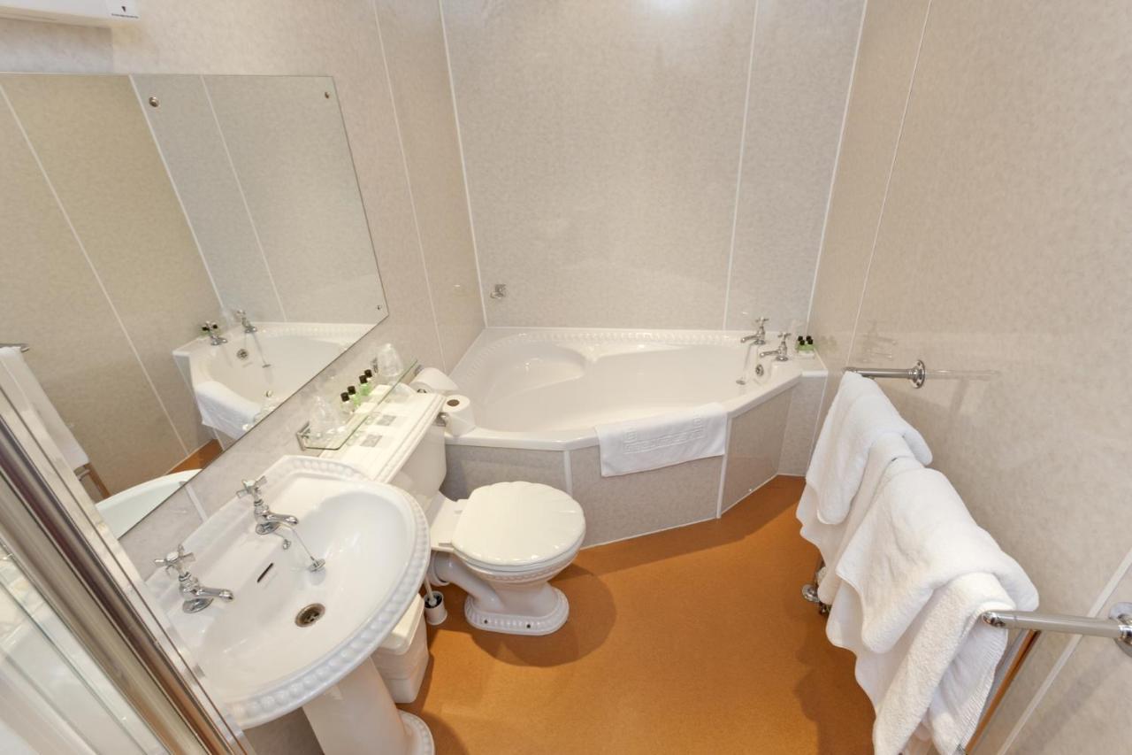 The Mariner Hotel Aberdeen Bagian luar foto